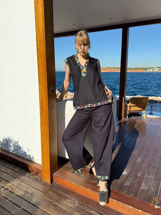 Women's Black Set with Trousers in Relaxed Fit
