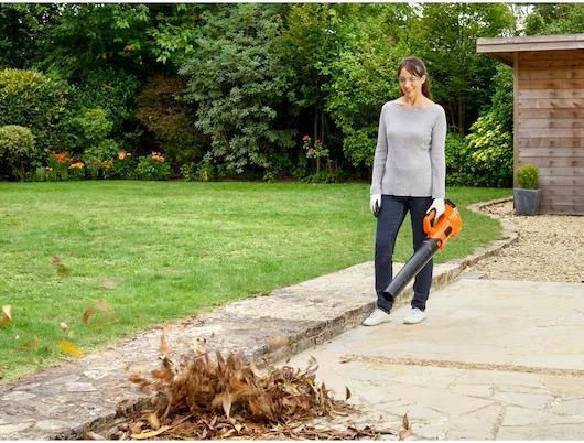 Black & Decker BCBL200B Φυσητήρας Χειρός Μπαταρίας 18V Solo με Μέγιστη Ταχύτητα Αέρα 140km/h
