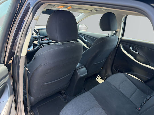 Hyundai Gebrauchtwagen Hyundai i30 MPi 6MT Premium 22