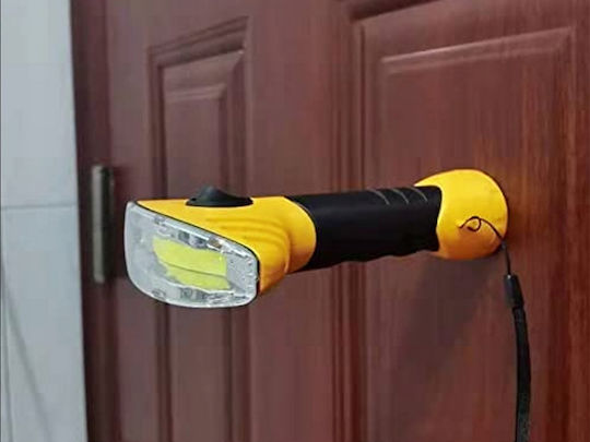 Lanternă LED cu luminozitate maximă 360 lm