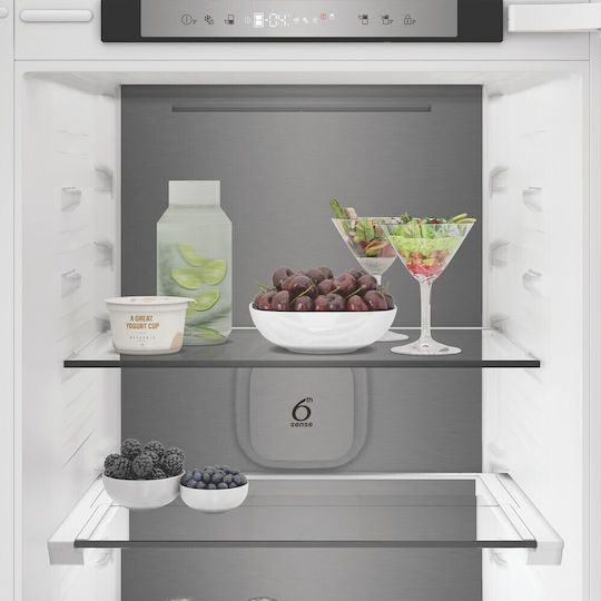 Whirlpool Built-in Fridge-Freezer NoFrost Height 193.5cm Width 54cm Length 55cm White