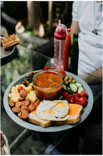 Πίνακας Hearty Breakfast On Patio Πλούσιο Πρωινό Στο Αίθριο 100x150