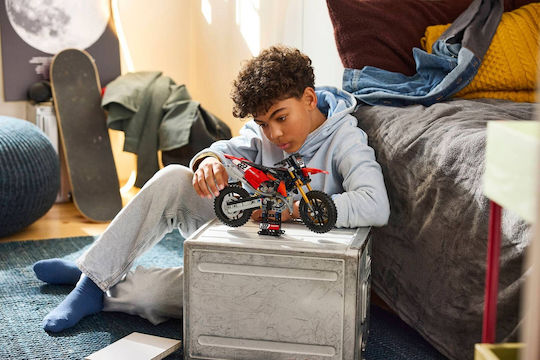 LEGO Technic Ducati за 10+ години 457 бр.