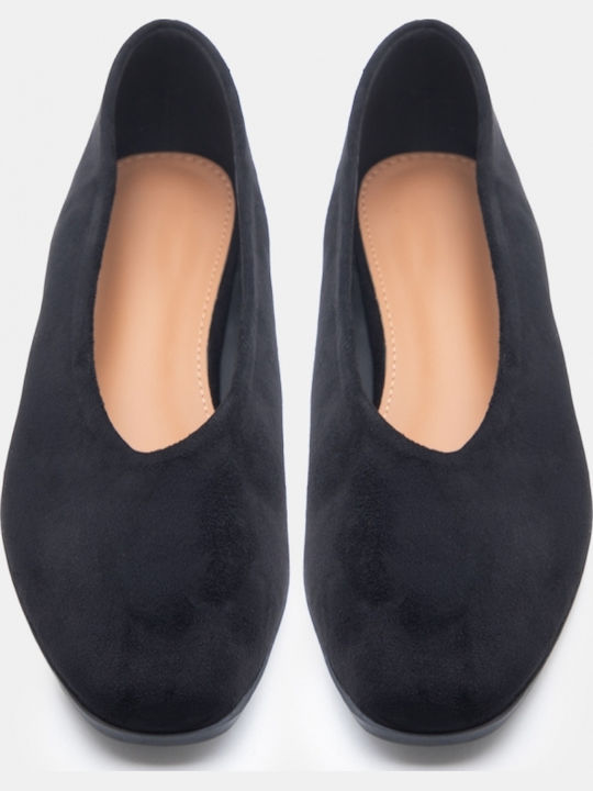 Women's Pointed Toe Ballerina Shoes In Black Colour