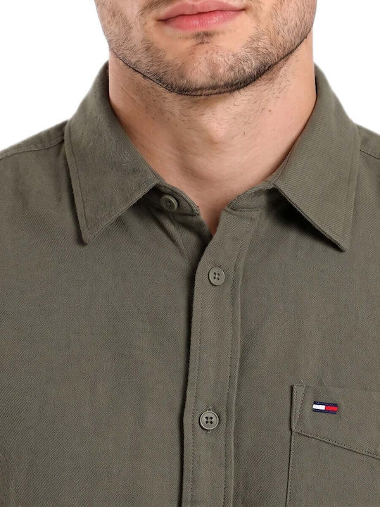 Long Sleeve Flannel Shirt in Regular Fit Olive