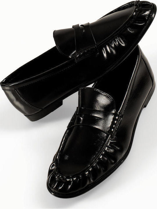 Women's Loafers in Black Color