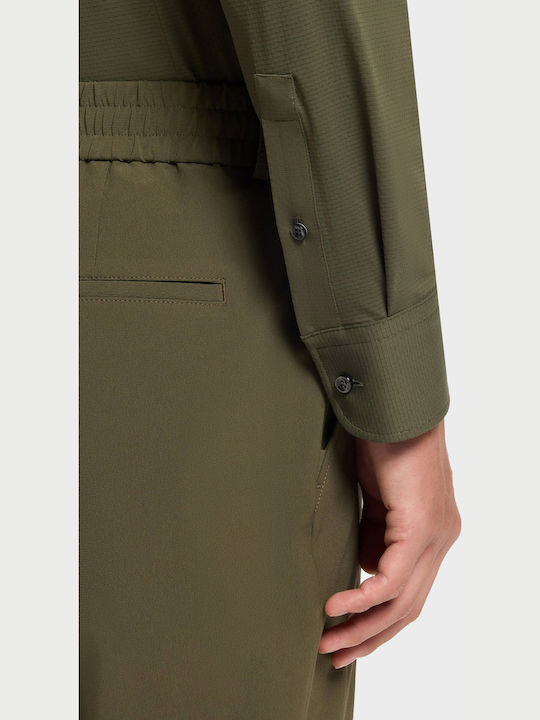 Short Sleeve Shirt in Narrow Fit Olive