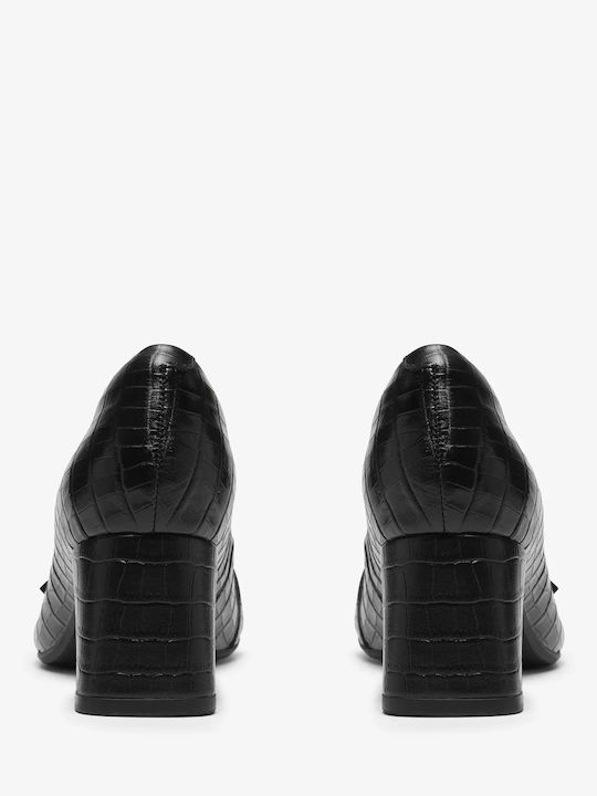 Leder Spitze Zehen Pumps mit Mittelhohem Absatz Schwarz
