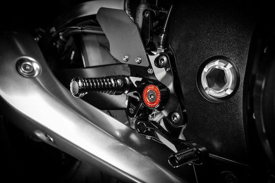 Rear Set Mue2 Suzuki Gilles Mue2-s03-b
