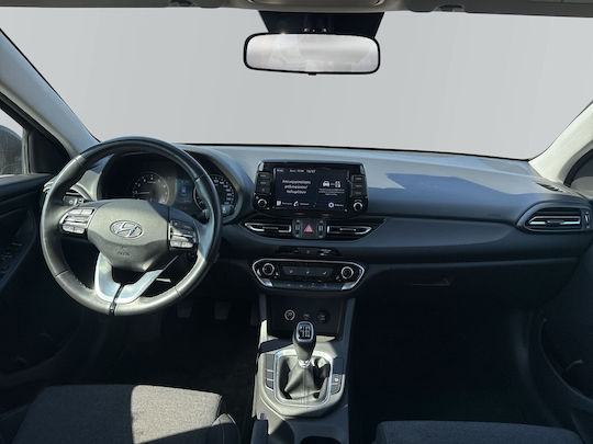 Hyundai i30 1.5 Mpi 6MT Премиум '22