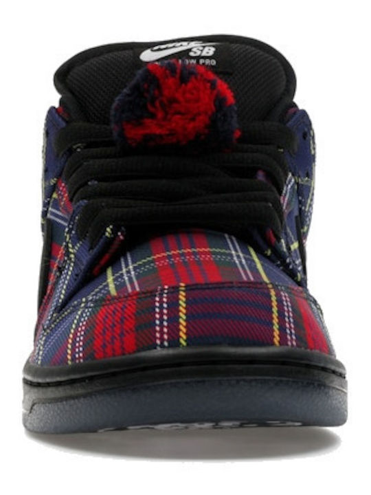 SB Dunk Low Sneakers Red