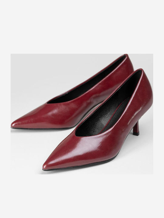 Pointed Toe Heels with Thin Mid Heel Burgundy