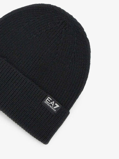 Beanie Women's Knitted Beanie in Black