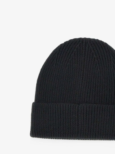 Beanie Women's Knitted Beanie in Black