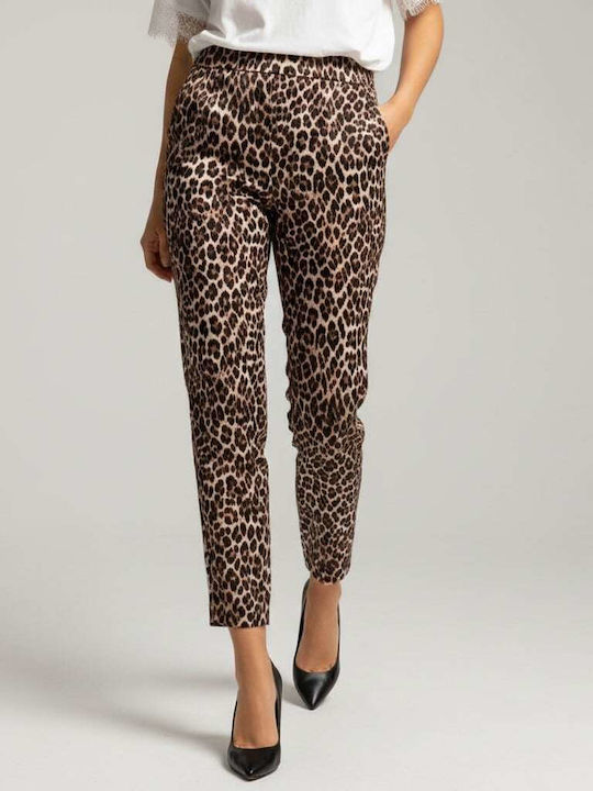 Women's High Rise Fabric Capri Trousers with Rubber Band in Slim Fit Leopard Vanilla