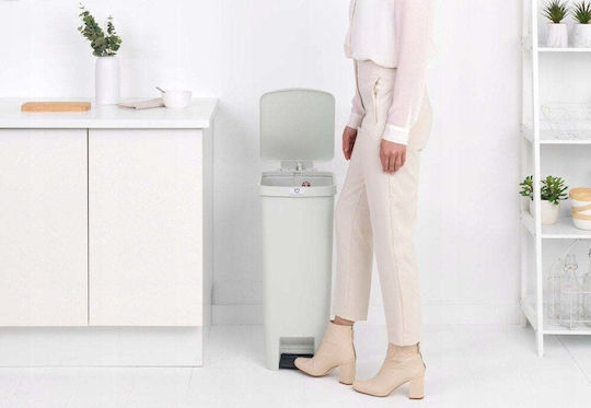 Brabantia Brabantia Kunststoff Mülleimer mit Pedal 40l Graue