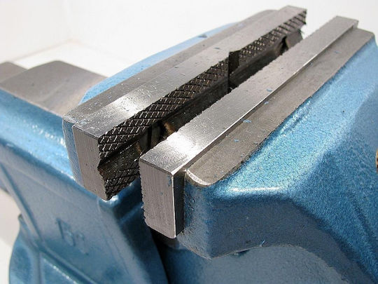 Bison-Bial Fixed Drill Press Vise Made of Cast Iron with Maximum Opening 150mm
