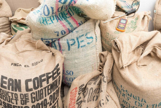 Coffee Hunter Espresso Arabica Kaffee mit Schokolade in Körner 250g
