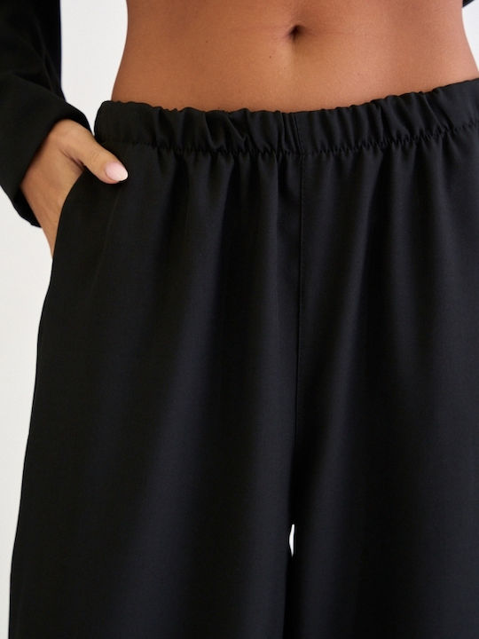 Women's Black Set with Trousers in Balloon Leg Style