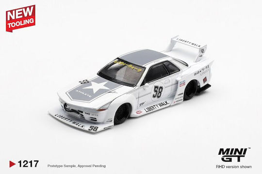 Mini GT Nissan Car