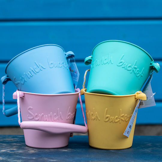 Swimtrainer Red + Scrunch Set Buckets Fish & Molds