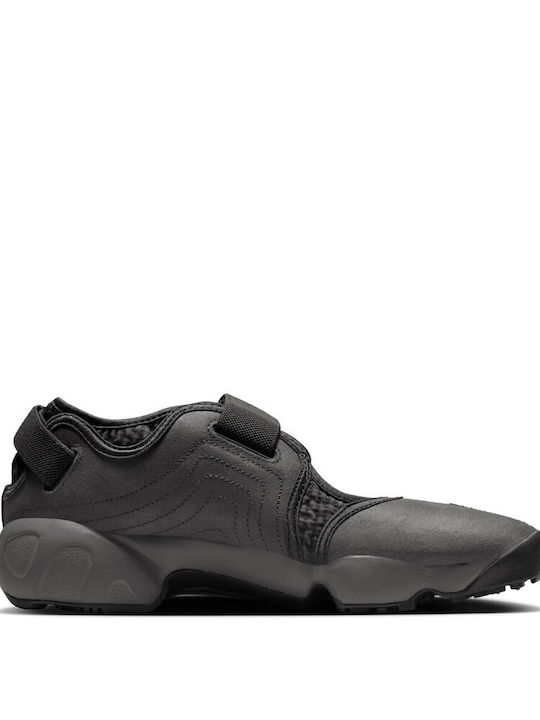 Women's Sneakers