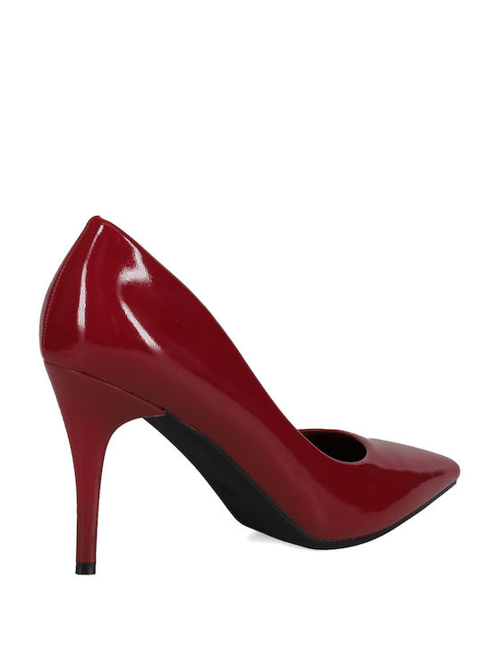 Spitze Zehe Pumps aus Lackleder Burgundisch