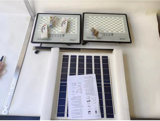 Proiector LED Solar Etanș 200W cu Senzor de Mișcare și Telecomandă IP67