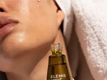Elemis Superfood Facial Ulei Uscat Pentru Față Pentru Hidratare, Reparare & Hrănire 15ml