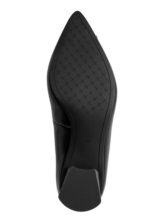 Schwarze Pumps
