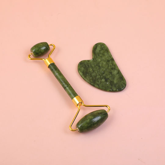 Комплект Ролер за Лице и Инструмент Gua Sha от Jade 1 бр