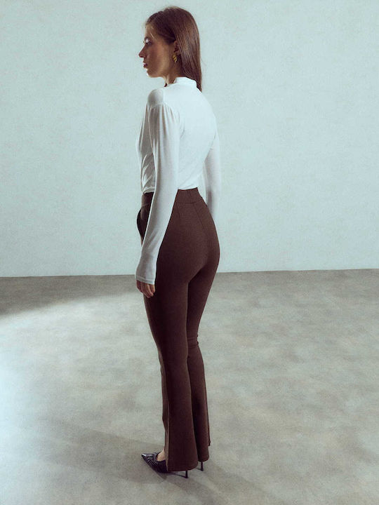 Pantaloni Dama Cu Pantaloni Evazati Elastic Slim Fit Maro