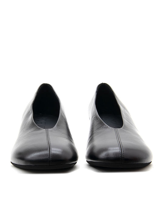 Poeve Schwarze Spitze Lederpumps mit Mittelhohem Absatz
