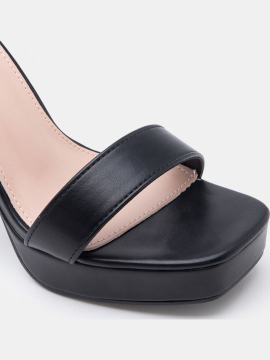 Schwarze Sandalen