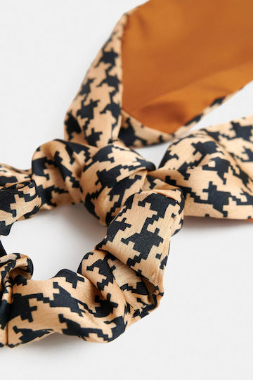 attrattivo Brown Scrunchie