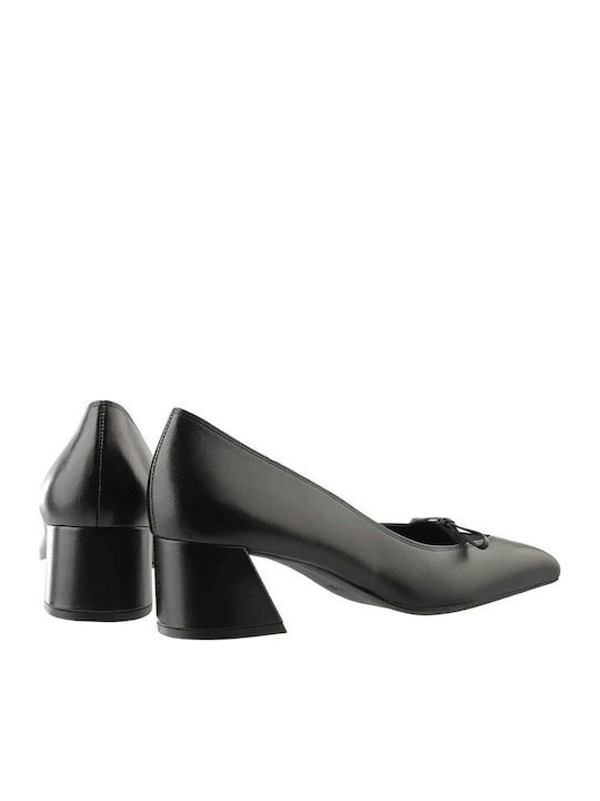 Leather Pumps with Mid Heel Black