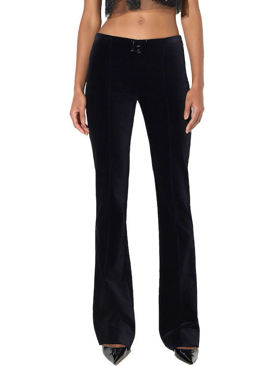 Damenhose aus schwarzem Samt