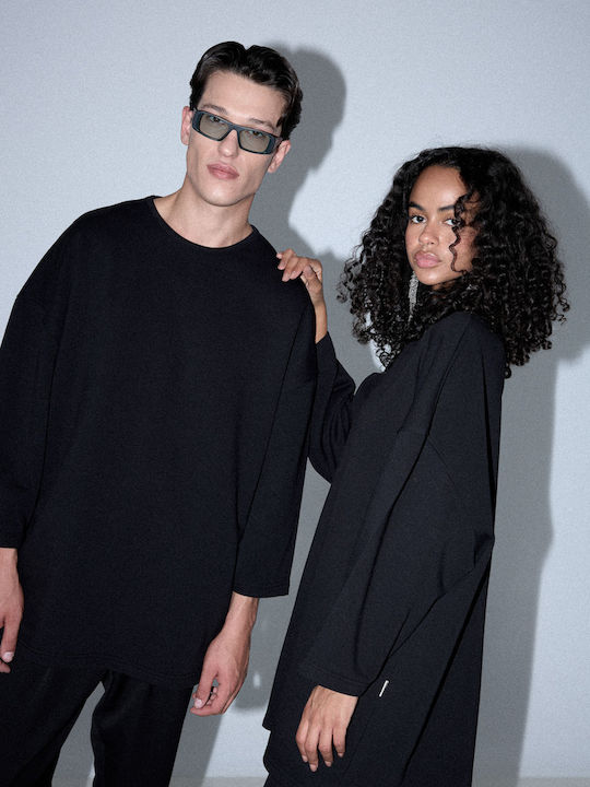 Black Sweatshirt