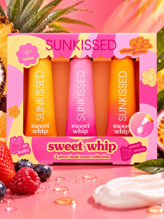 Sunkissed Sweet Whip Hautpflege-Set zur Feuchtigkeitspflege Waldbeere, Tropisch & Passionsfrucht 3 Stück Sunkissed Sweet Whip Hautpflege-Set zur Feuchtigkeitspflege Waldbeere, Tropisch & Passionsfrucht 3 Stück
