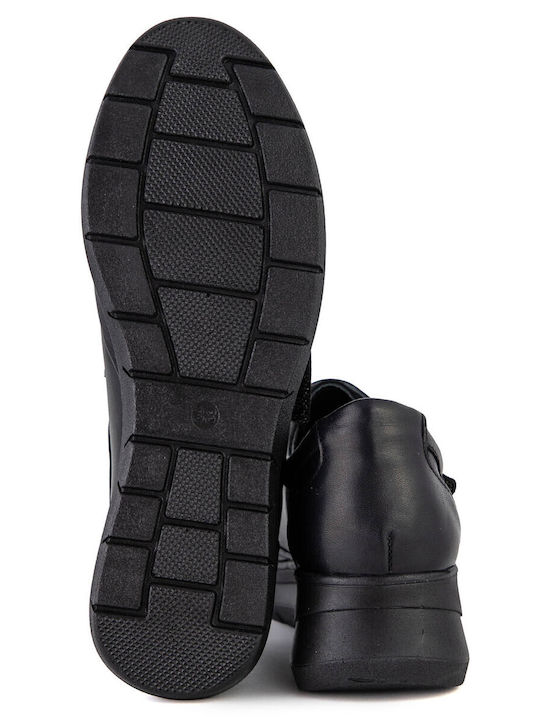 Leather Women's Moccasins in Black