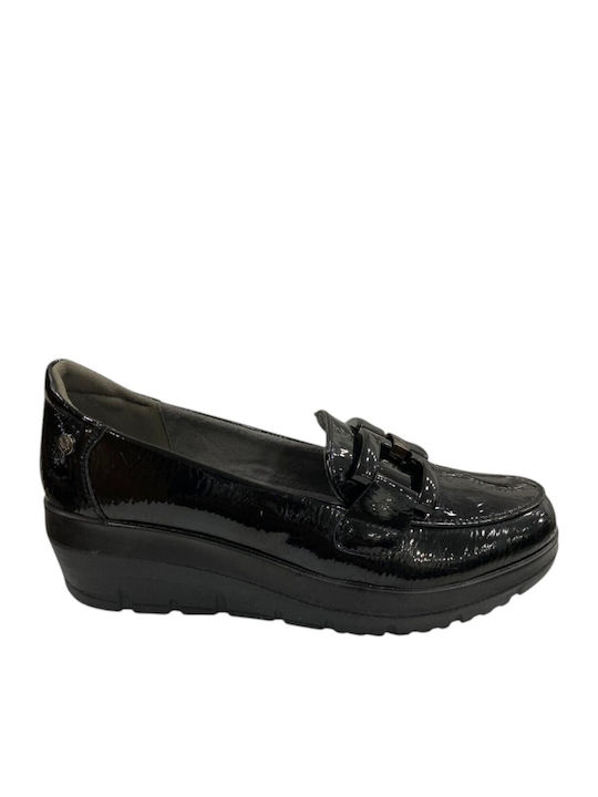 Patent Leather Women's Loafers in Black