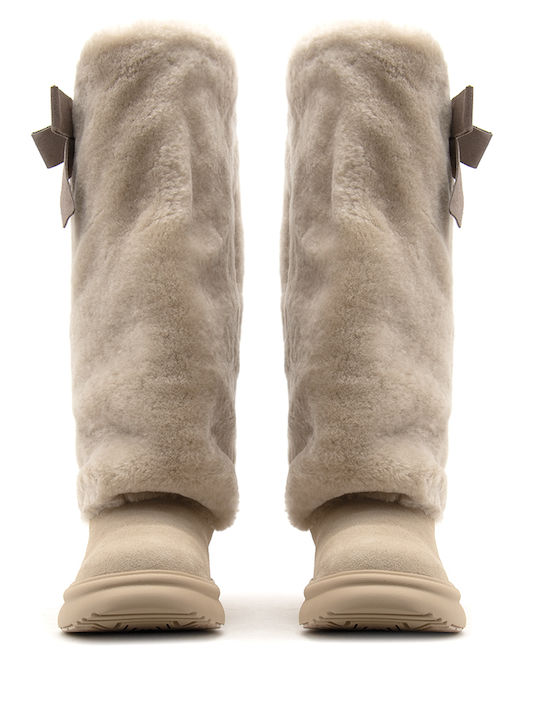 UGG UGG