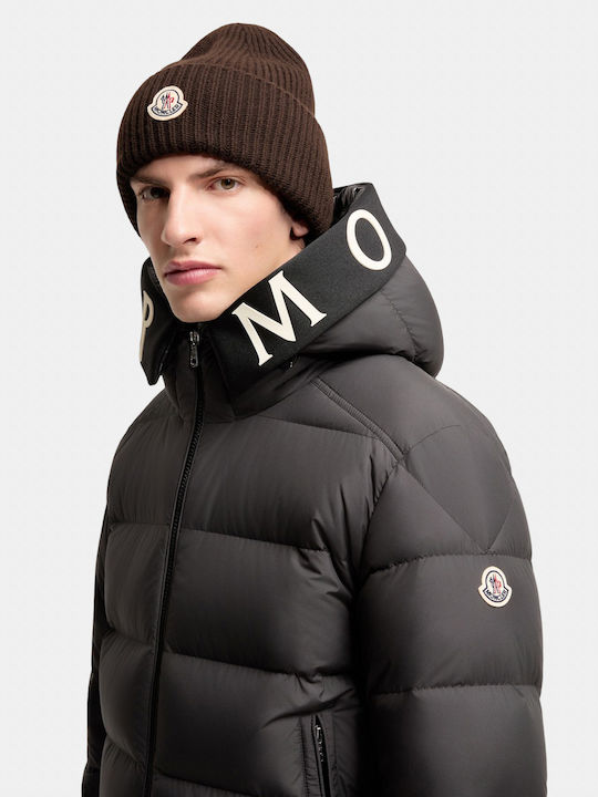 Schwarze Pufferjacke