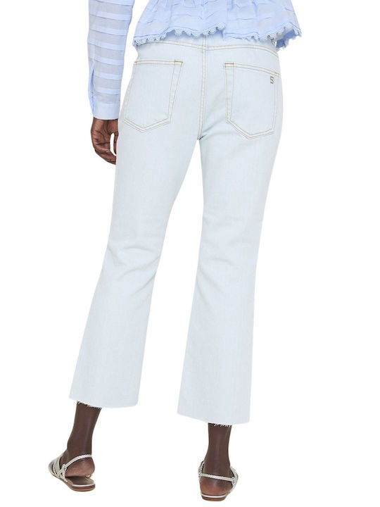 Damenjeans mit hoher Taille