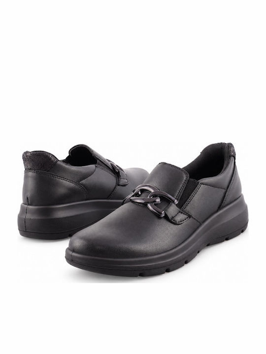 Leather Women's Moccasins in Black