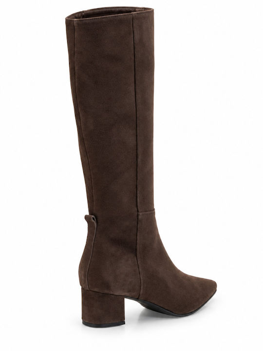 Damenstiefel aus Wildleder mit mittlerem Absatz in Braun