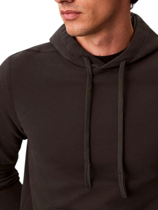 Schwarzer Kapuzenpullover