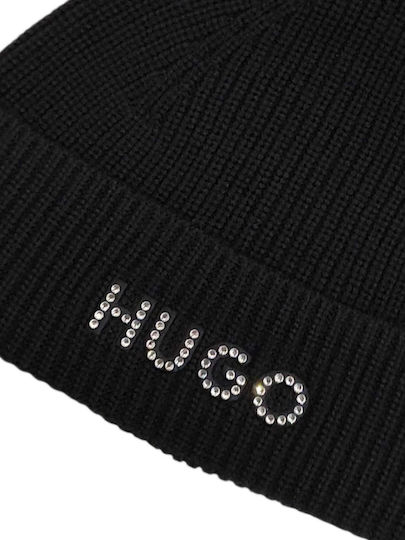 Beanie Women's Knitted Beanie in Black
