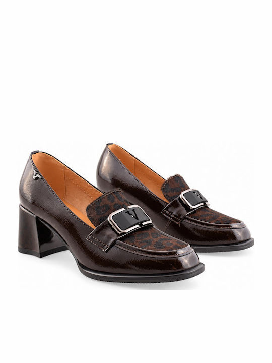 Patent Leather Pumps with Medium Heel in Brown