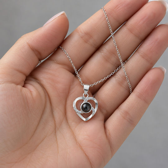 Eternal Rose Box Necklace “I Love You” 100 Languages Red